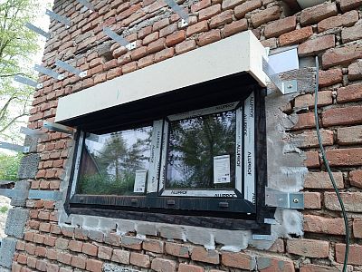 Podomítková příprava na venkovní žaluzie Z 70 v Hradci Králové