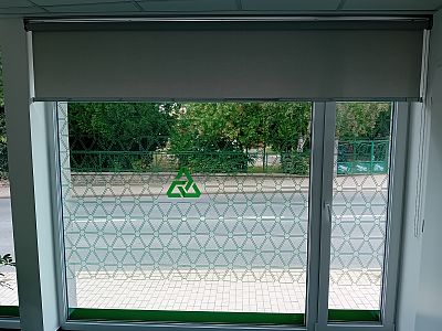Realizace látkových rolet do oken pojišťovny v Kutné Hoře